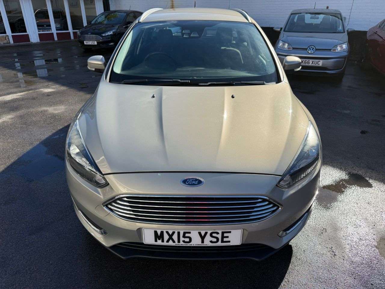 A 2015 FORD FOCUS 1.6 TITANIUM TDCI 5d 114 BHP FSH £20 TAX SAT NAV FSH 9 Stamps A 2015 FORD FOCUS 1.6 TITANIUM TDCI 5d 114 BHP FSH £20 TAX SAT NAV FSH 9 Stamps