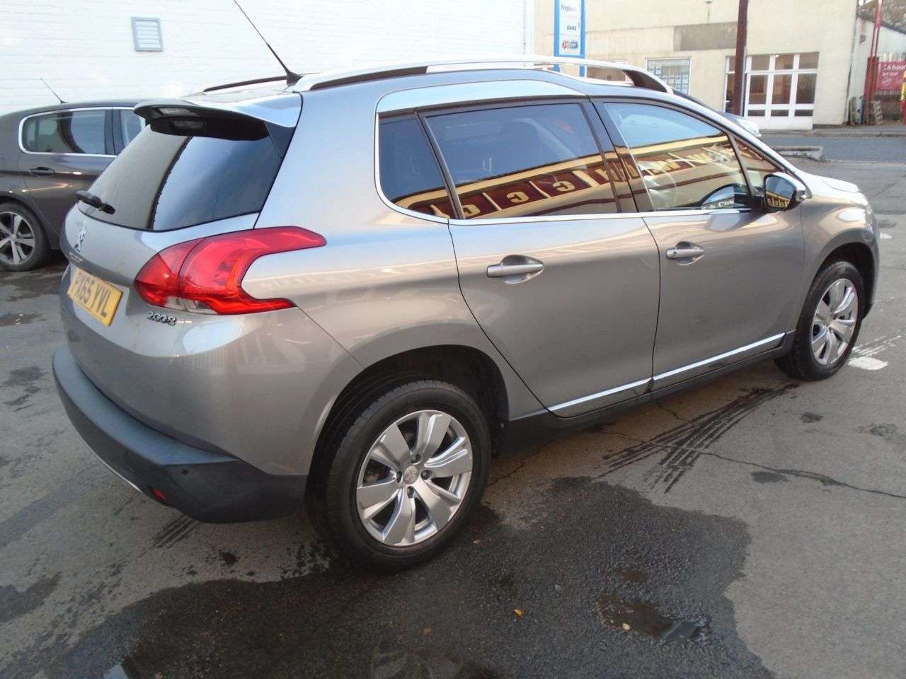 2015 PEUGEOT 2008 2015 PEUGEOT 2008