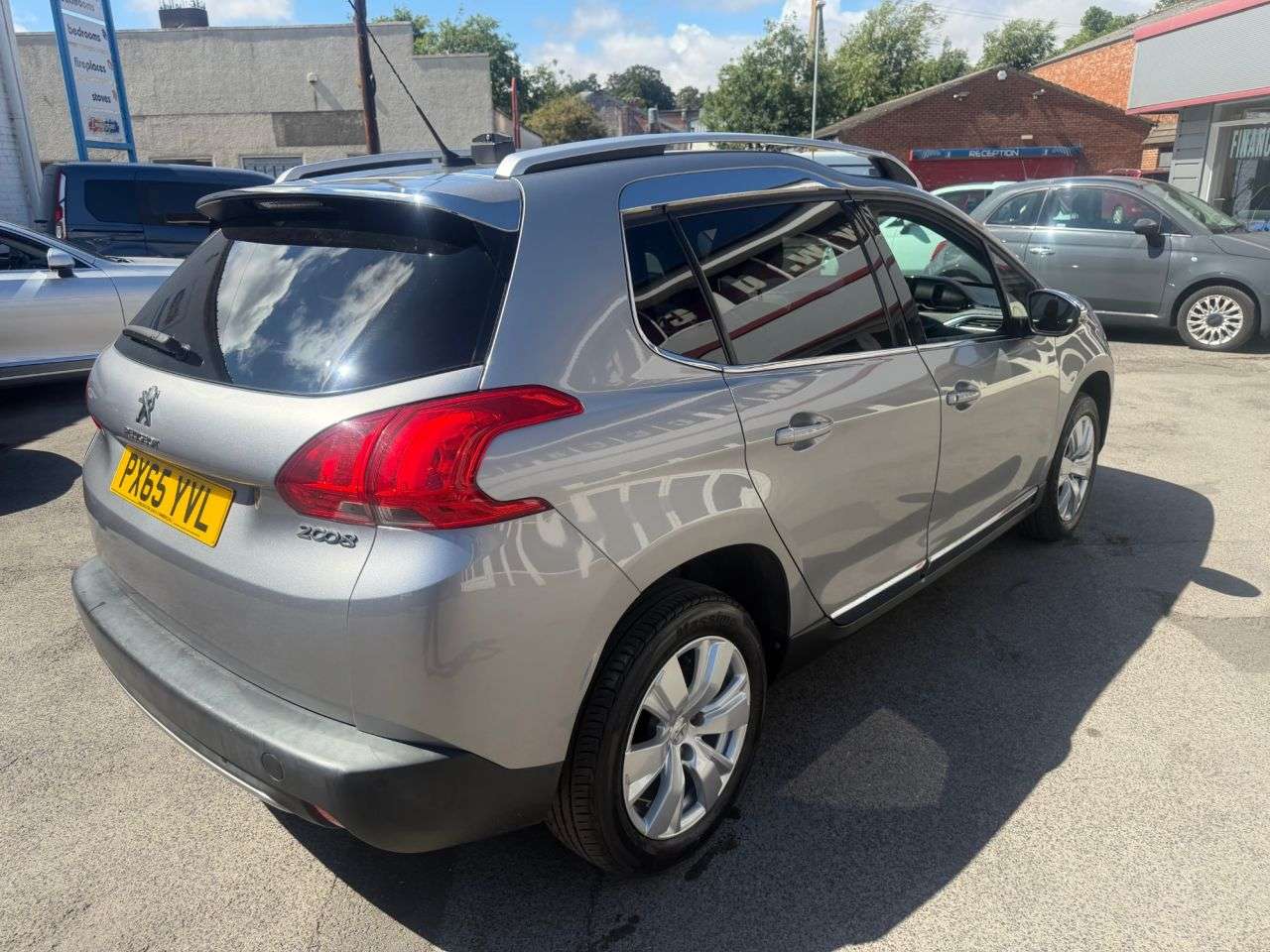 2015 PEUGEOT 2008 2015 PEUGEOT 2008