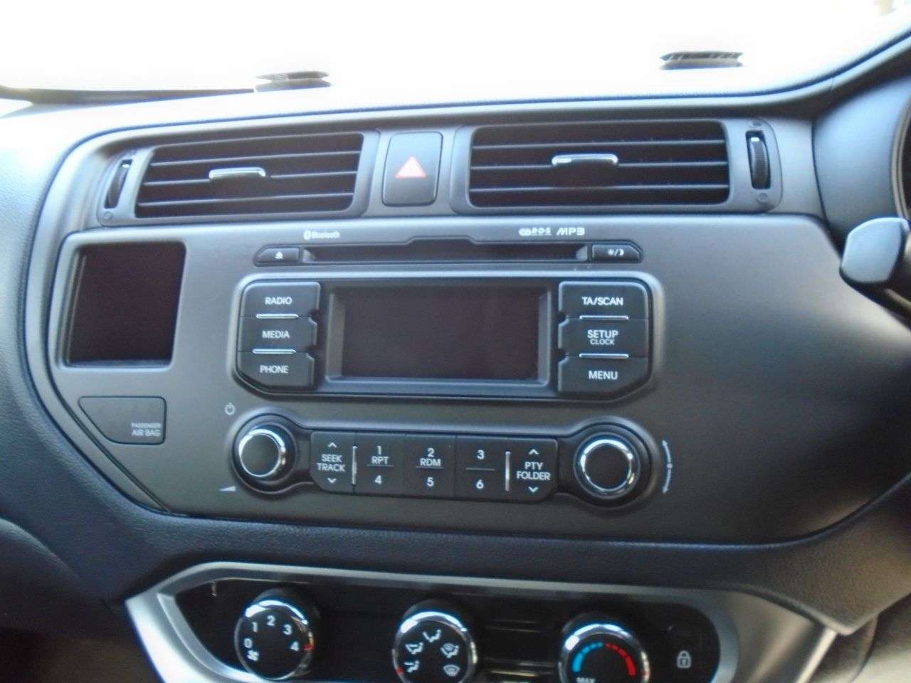 2014 KIA RIO 2014 KIA RIO