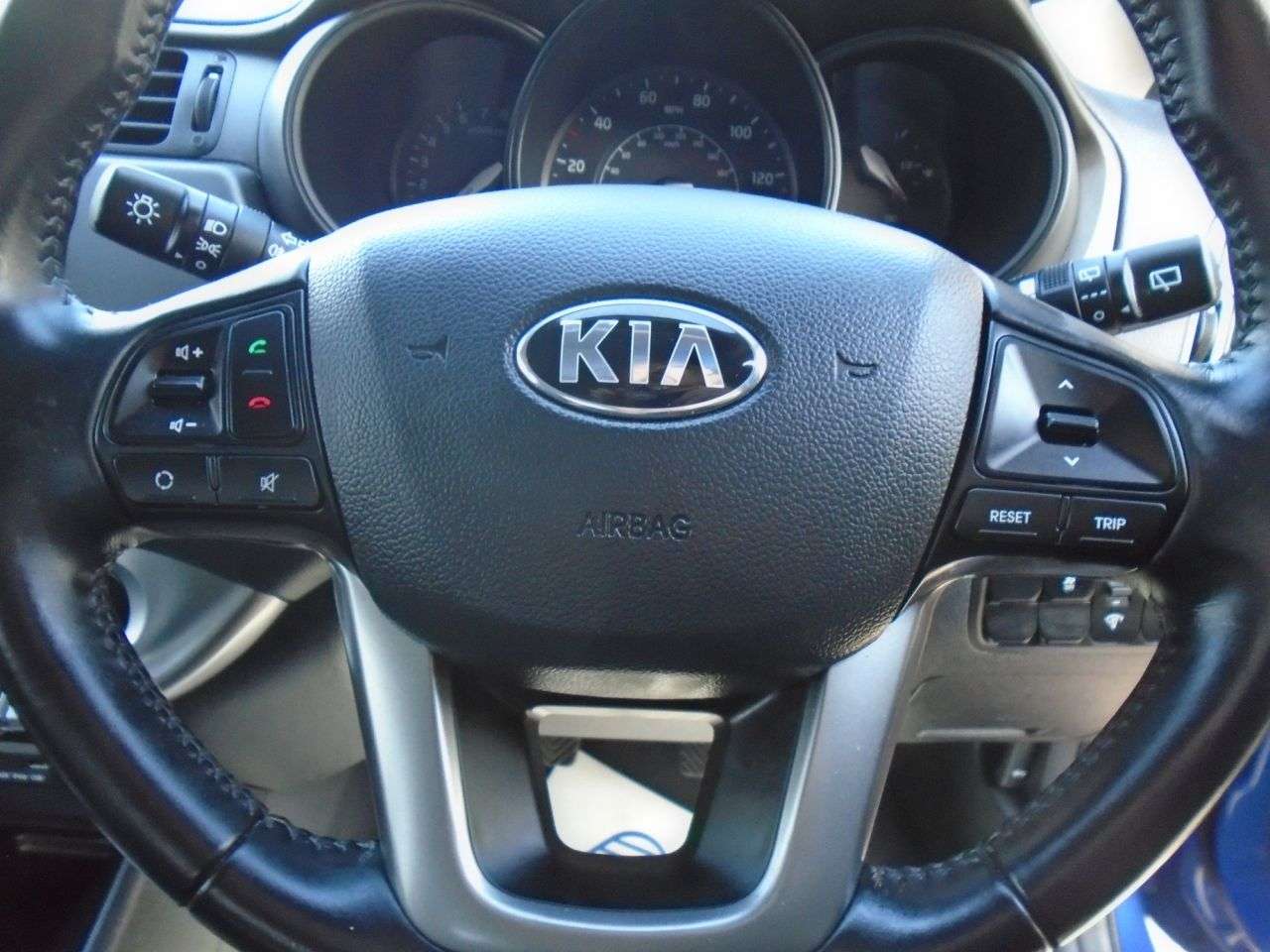 2014 KIA RIO 2014 KIA RIO