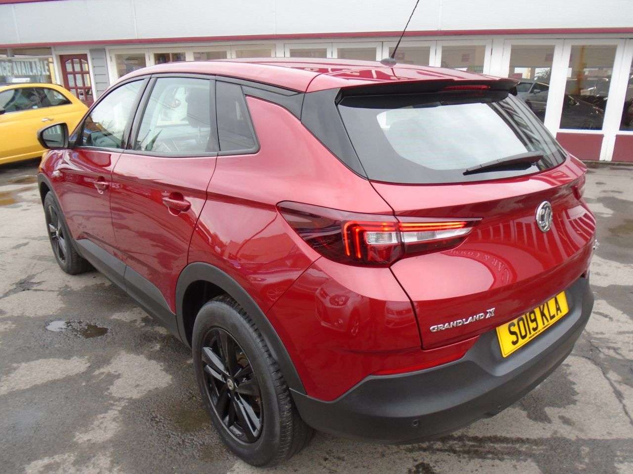 A 2019 VAUXHALL GRANDLAND X 1.2 SE S/S 5d 129 BHP 1 previous owner only 58,000 miles A 2019 VAUXHALL GRANDLAND X 1.2 SE S/S 5d 129 BHP 1 previous owner only 58,000 miles
