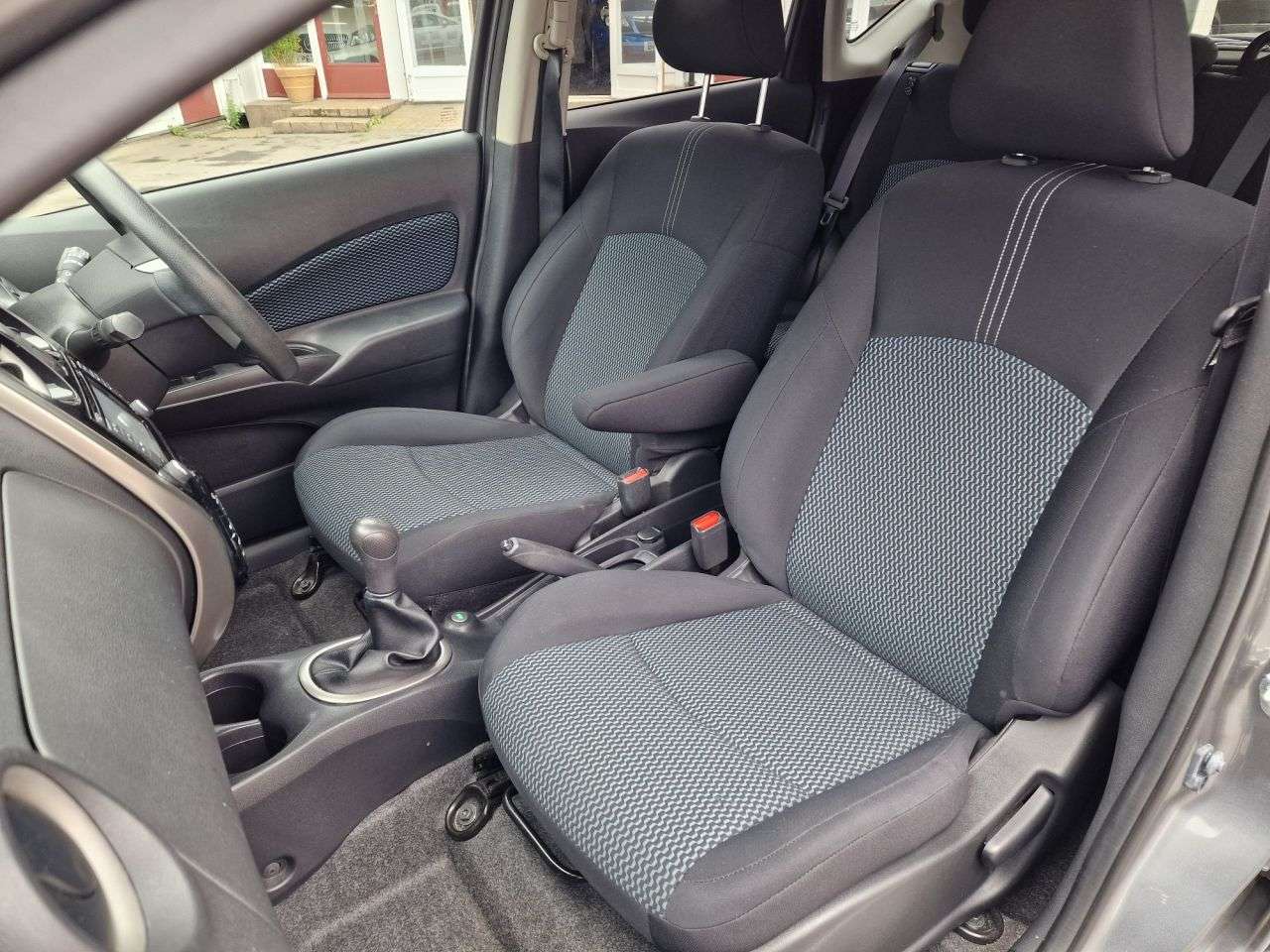 A 2013 NISSAN NOTE 1.2 ACENTA PREMIUM 5d 80 BHP only 42,000 miles A 2013 NISSAN NOTE 1.2 ACENTA PREMIUM 5d 80 BHP only 42,000 miles