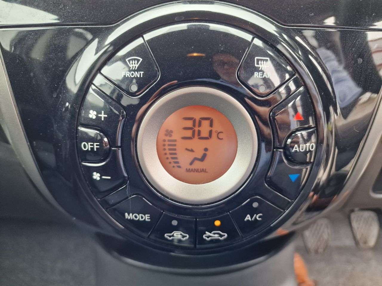 A 2013 NISSAN NOTE 1.2 ACENTA PREMIUM 5d 80 BHP only 42,000 miles A 2013 NISSAN NOTE 1.2 ACENTA PREMIUM 5d 80 BHP only 42,000 miles