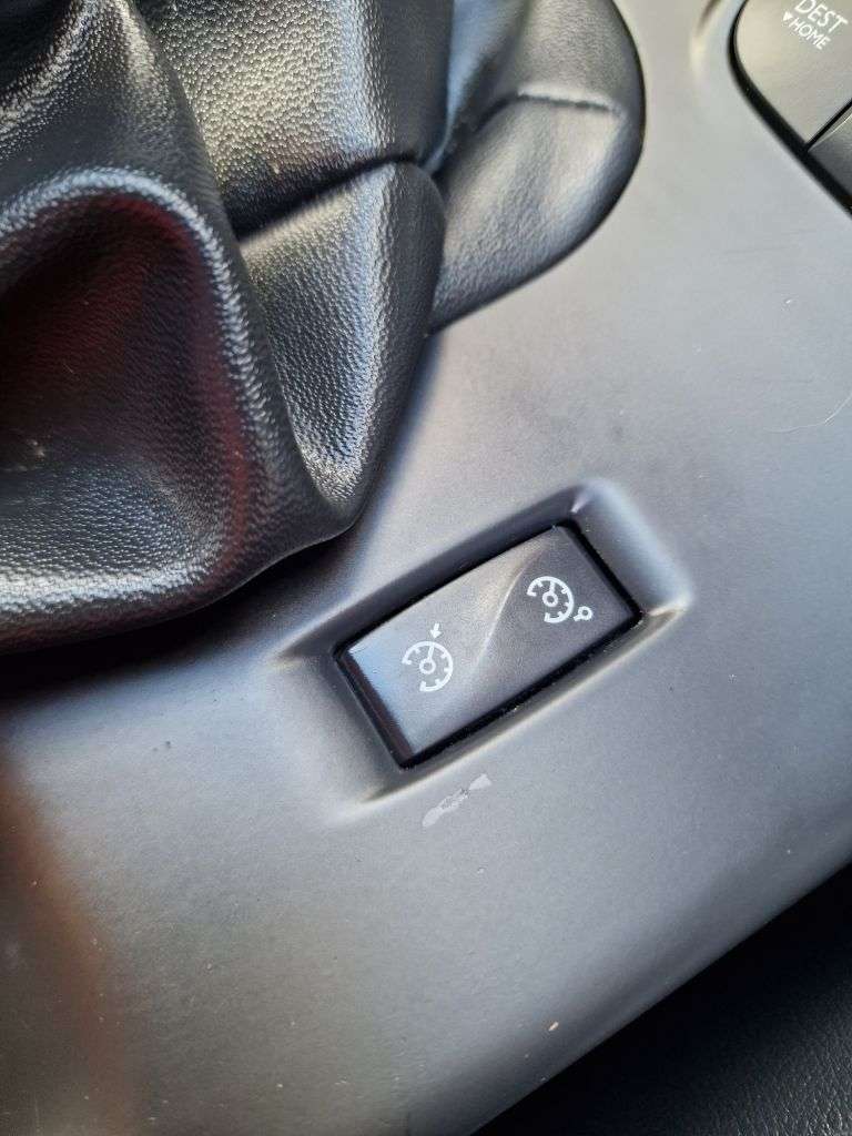 2015 RENAULT MEGANE 2015 RENAULT MEGANE