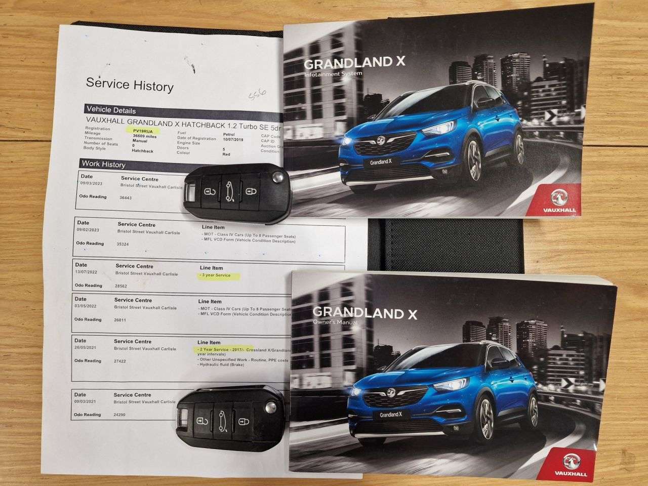 A 2019 VAUXHALL GRANDLAND X 1.2 Turbo GPF SE SUV 5dr Petrol Manual Euro 6 (s/s) (130 ps) 49,000 miles 1 A 2019 VAUXHALL GRANDLAND X 1.2 Turbo GPF SE SUV 5dr Petrol Manual Euro 6 (s/s) (130 ps) 49,000 miles 1