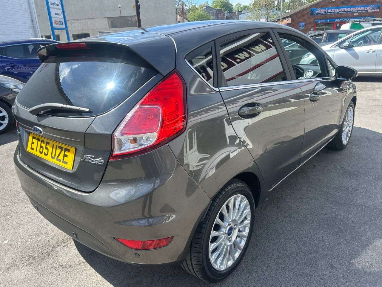 A 2016 FORD FIESTA 1.0T EcoBoost Zetec Hatchback 5dr Petrol Manual Euro 6 (s/s) (100 ps) only A 2016 FORD FIESTA 1.0T EcoBoost Zetec Hatchback 5dr Petrol Manual Euro 6 (s/s) (100 ps) only