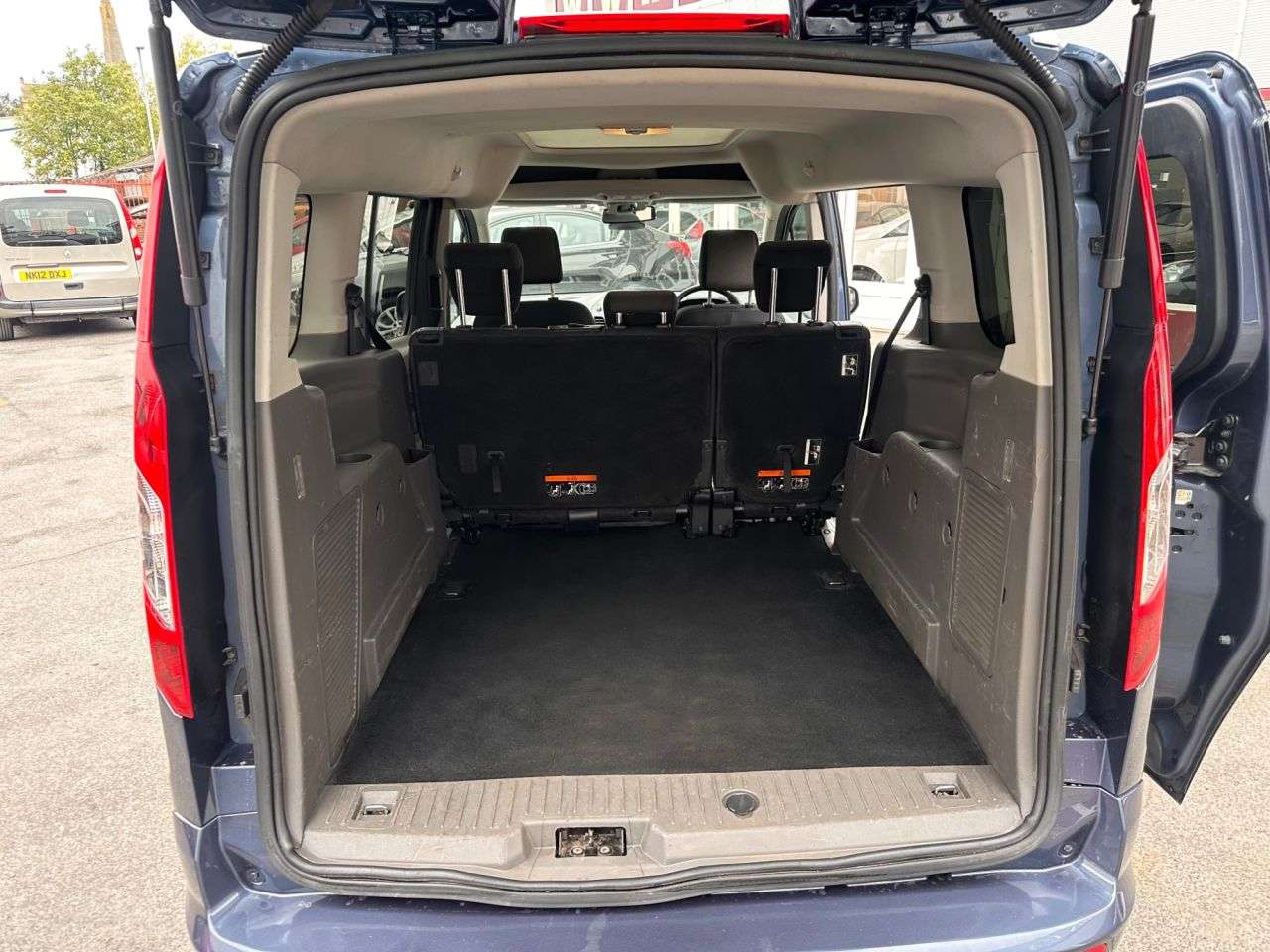 2021 FORD GRAND TOURNEO CONNECT 2021 FORD GRAND TOURNEO CONNECT