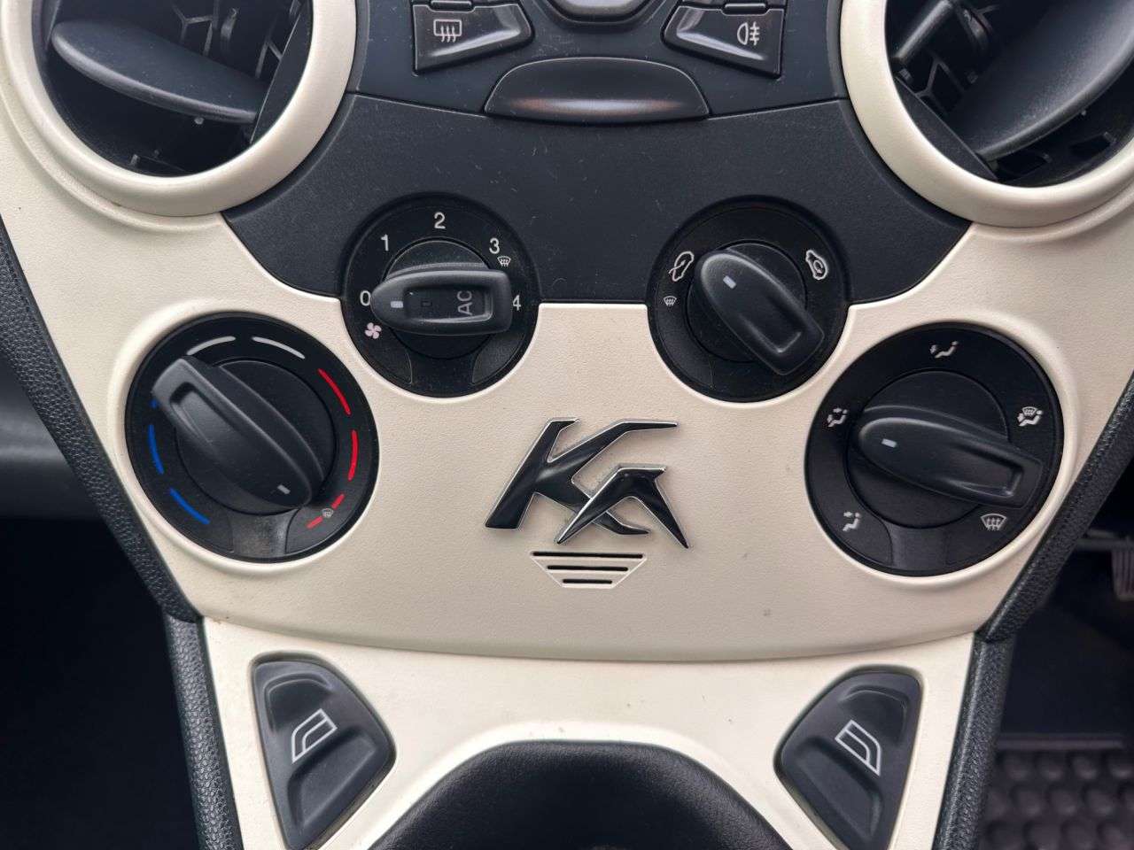 2014 FORD KA 2014 FORD KA