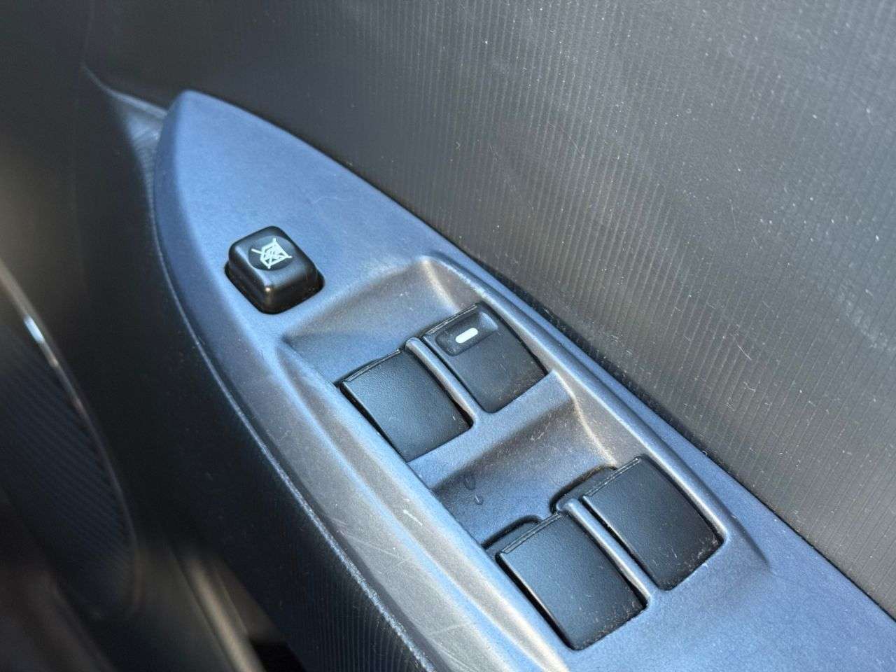 2012 PEUGEOT ION 2012 PEUGEOT ION