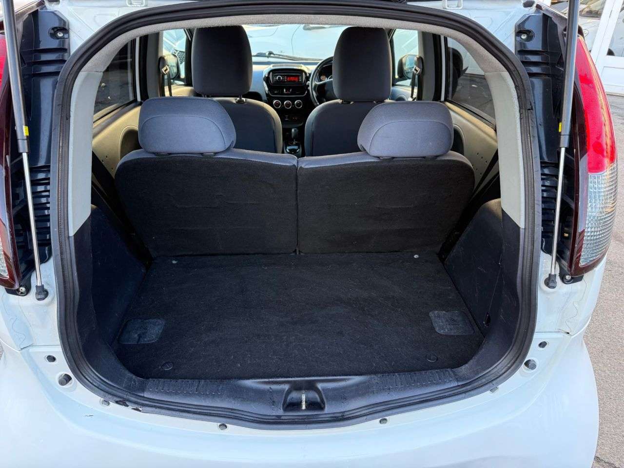 2012 PEUGEOT ION 2012 PEUGEOT ION