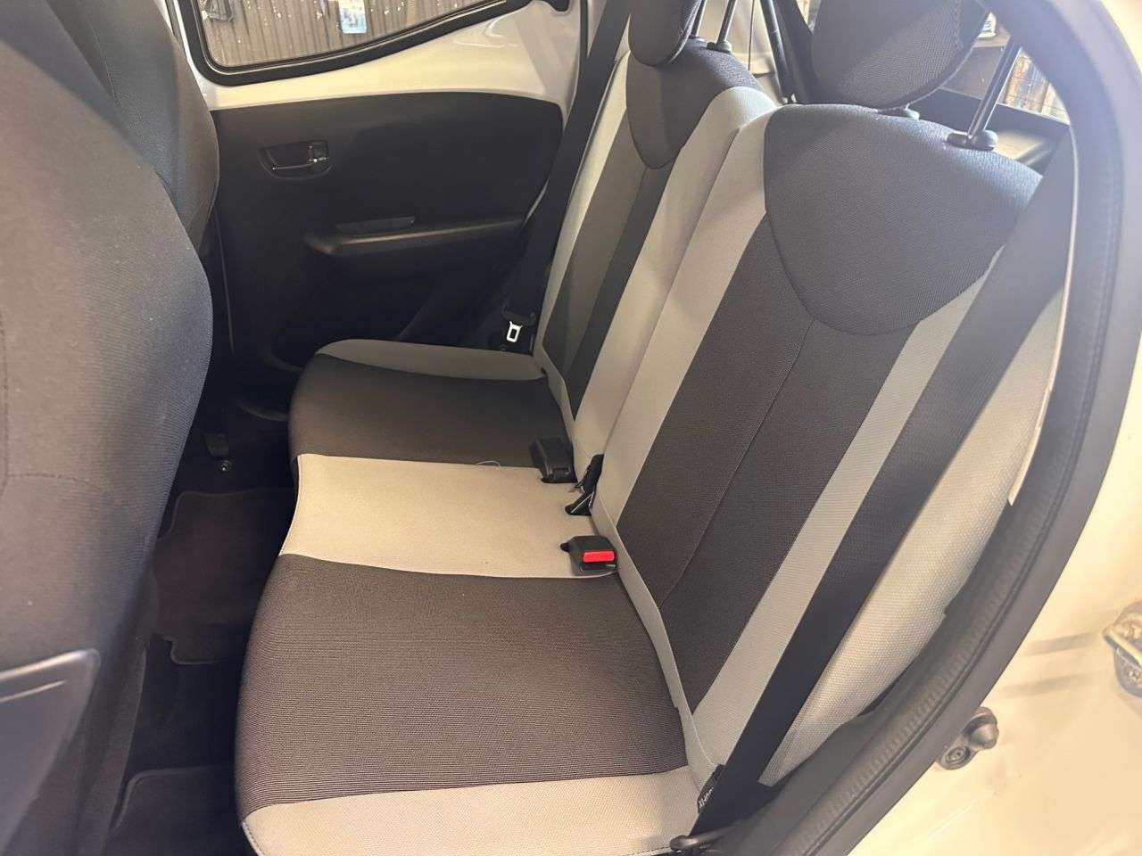 2017 TOYOTA AYGO 2017 TOYOTA AYGO