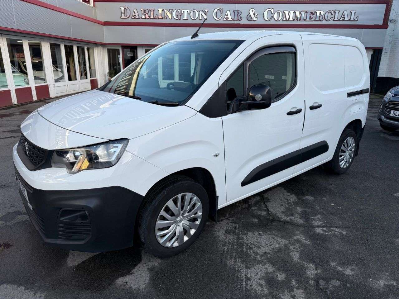 A 2022 PEUGEOT PARTNER 1.5 BlueHDi 1000 Professional Premium Standard Panel Van 5dr Diesel Manual A 2022 PEUGEOT PARTNER 1.5 BlueHDi 1000 Professional Premium Standard Panel Van 5dr Diesel Manual