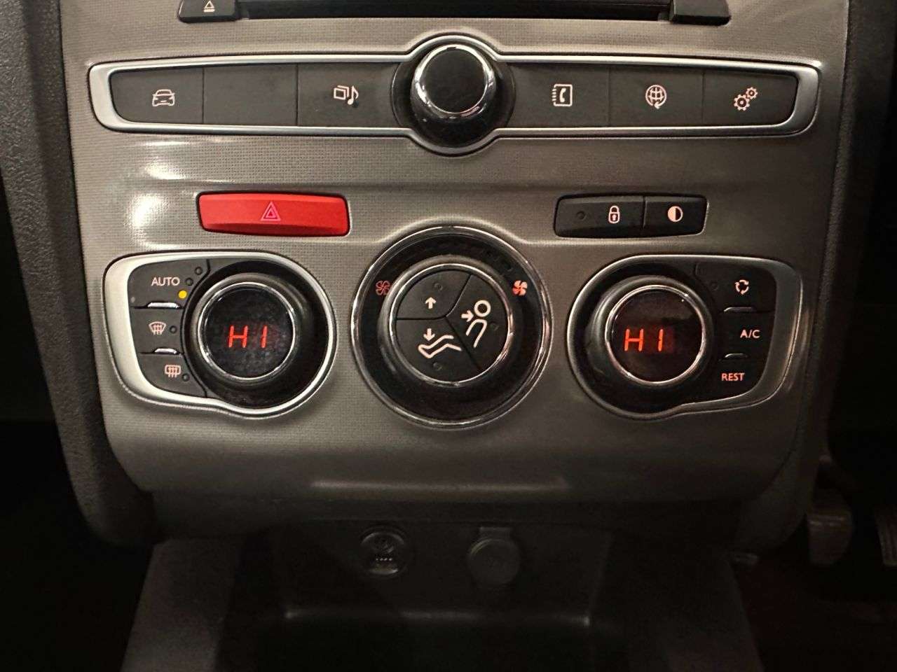 2015 CITROEN C4 2015 CITROEN C4