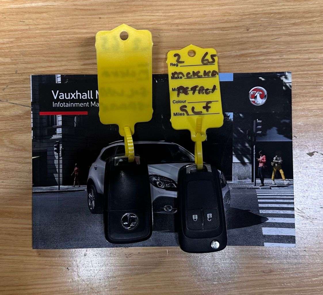 A 2015 VAUXHALL MOKKA 1.4i Turbo Exclusiv SUV 5dr Petrol Manual 2WD Euro 6 (s/s) (140 ps) only 64 A 2015 VAUXHALL MOKKA 1.4i Turbo Exclusiv SUV 5dr Petrol Manual 2WD Euro 6 (s/s) (140 ps) only 64