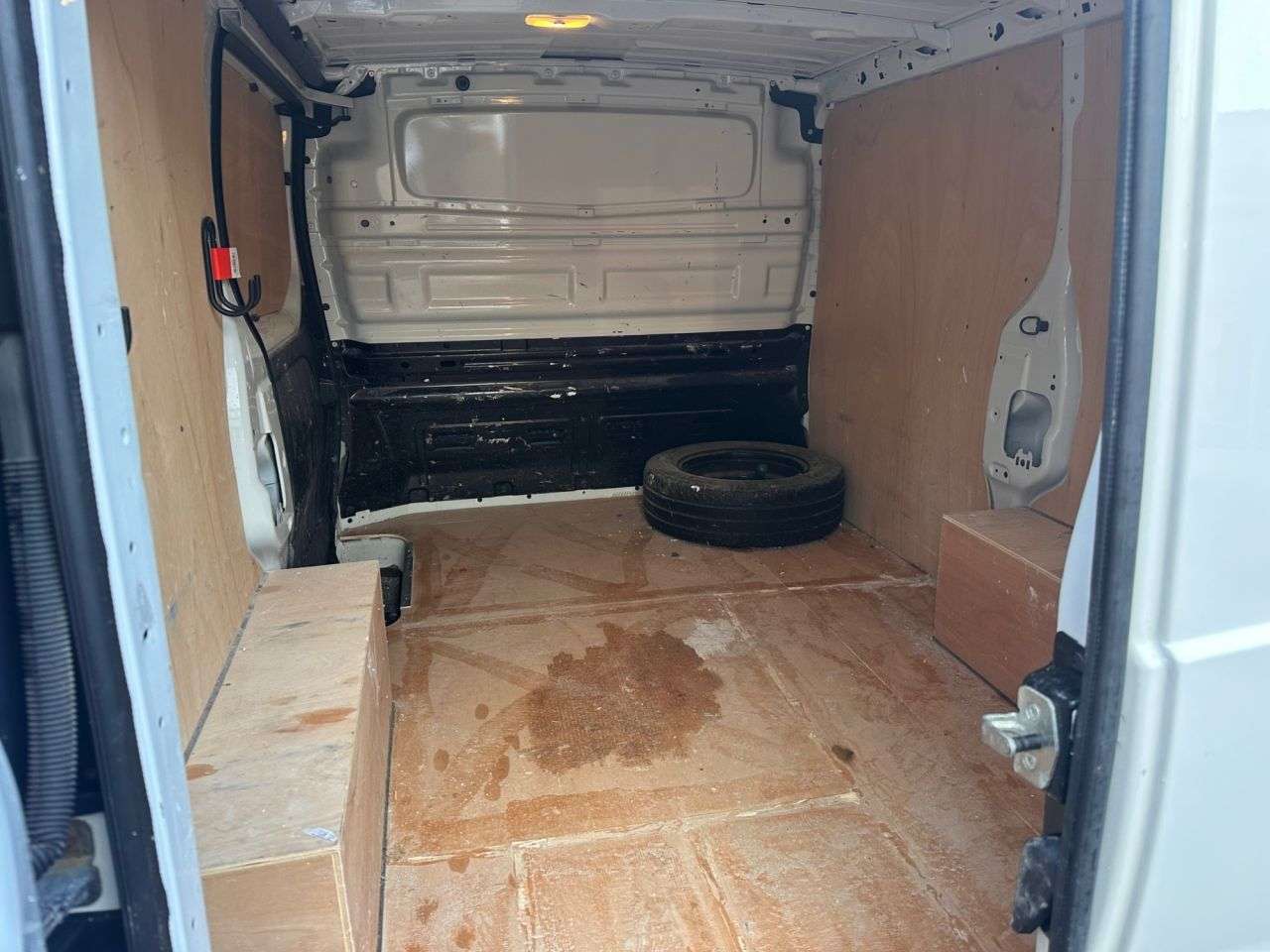 A 2019 VAUXHALL VIVARO 1.6 CDTi 2700 Panel Van 5dr Diesel Manual L1 H1 Euro 6 (120 ps) NO VAT only A 2019 VAUXHALL VIVARO 1.6 CDTi 2700 Panel Van 5dr Diesel Manual L1 H1 Euro 6 (120 ps) NO VAT only