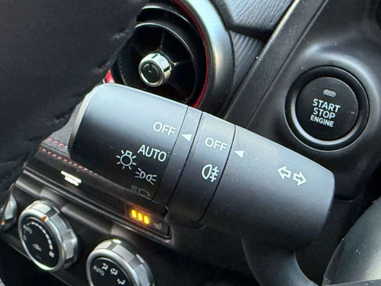 2024 MAZDA MAZDA2 2024 MAZDA MAZDA2