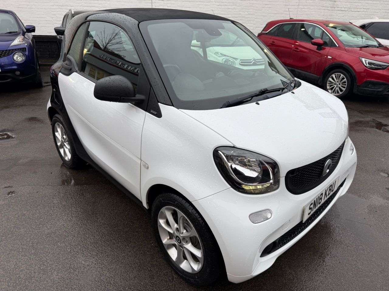 A 2018 SMART FORTWO 1.0 Passion Coupe 2dr Petrol Manual Euro 6 (s/s) (71 ps) Only 26000 miles B A 2018 SMART FORTWO 1.0 Passion Coupe 2dr Petrol Manual Euro 6 (s/s) (71 ps) Only 26000 miles B