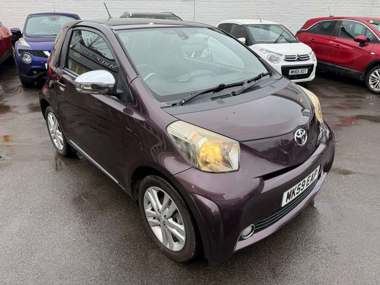 A 2009 TOYOTA IQ 1.33 Dual VVT-i 3 Hatchback 3dr Petrol Manual Euro 4 (s/s) (98 ps) Air Con A 2009 TOYOTA IQ 1.33 Dual VVT-i 3 Hatchback 3dr Petrol Manual Euro 4 (s/s) (98 ps) Air Con