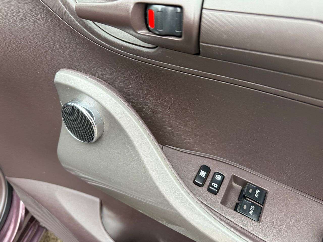 2009 TOYOTA IQ 2009 TOYOTA IQ