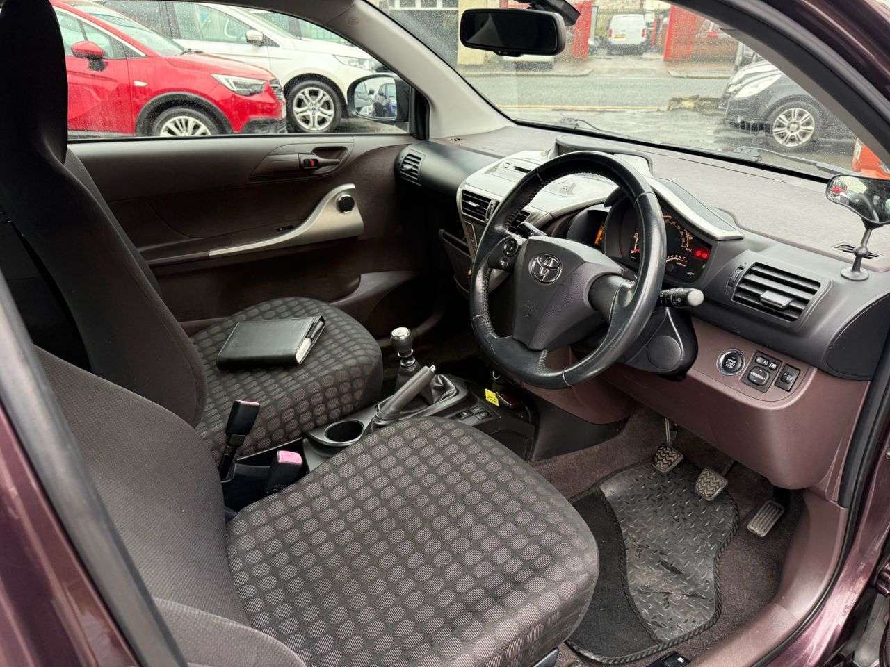 2009 TOYOTA IQ 2009 TOYOTA IQ