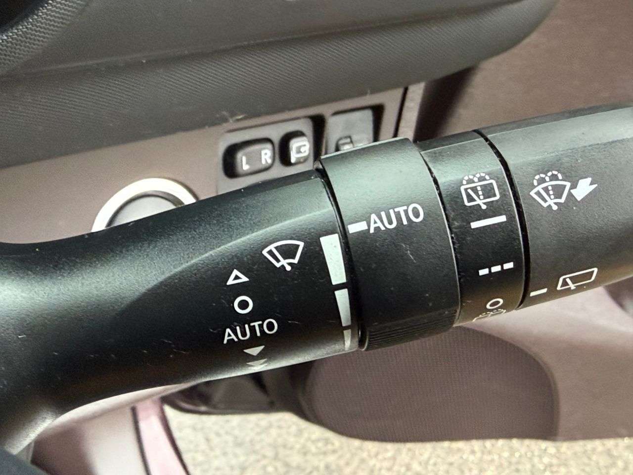 2009 TOYOTA IQ 2009 TOYOTA IQ