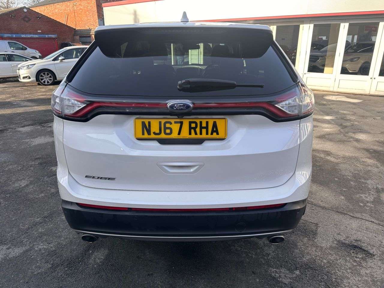 A 2017 FORD EDGE 2.0 TDCi Titanium SUV 5dr Diesel Manual AWD Euro 6 (s/s) (180 ps) only 32,0 A 2017 FORD EDGE 2.0 TDCi Titanium SUV 5dr Diesel Manual AWD Euro 6 (s/s) (180 ps) only 32,0