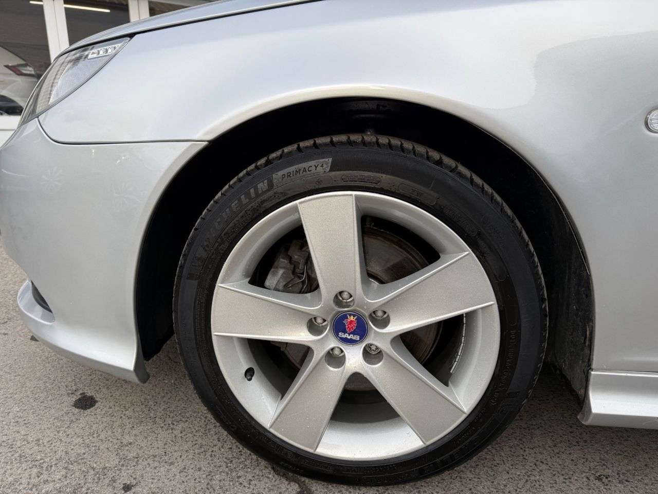 A 2011 SAAB 9-3 1.9 TTiD Turbo Edition Sportwagon 5dr Diesel Manual Euro 5 (160 ps) FSH 16 A 2011 SAAB 9-3 1.9 TTiD Turbo Edition Sportwagon 5dr Diesel Manual Euro 5 (160 ps) FSH 16