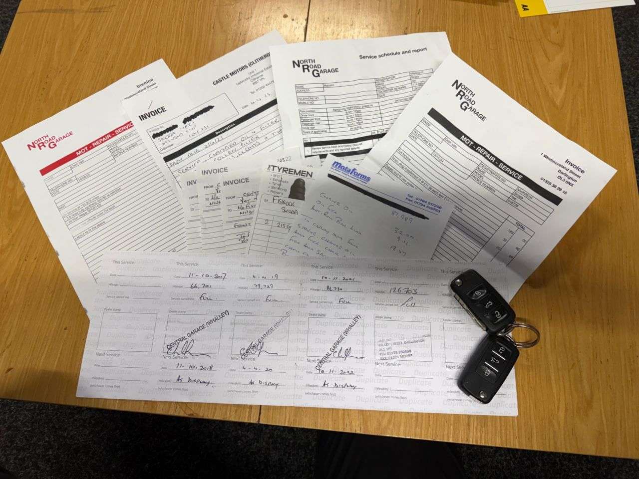 A 2011 SKODA YETI 1.2 TSI S SUV 5dr Petrol Manual Euro 5 (105 ps) 126,000 miles 10 service st A 2011 SKODA YETI 1.2 TSI S SUV 5dr Petrol Manual Euro 5 (105 ps) 126,000 miles 10 service st