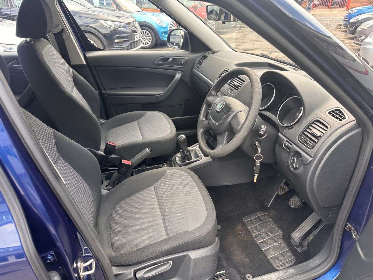 2011 SKODA YETI 2011 SKODA YETI