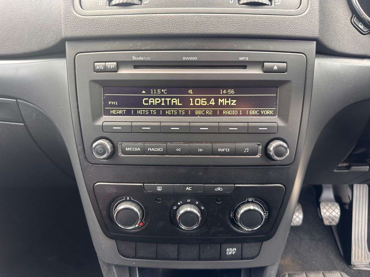 2011 SKODA YETI 2011 SKODA YETI