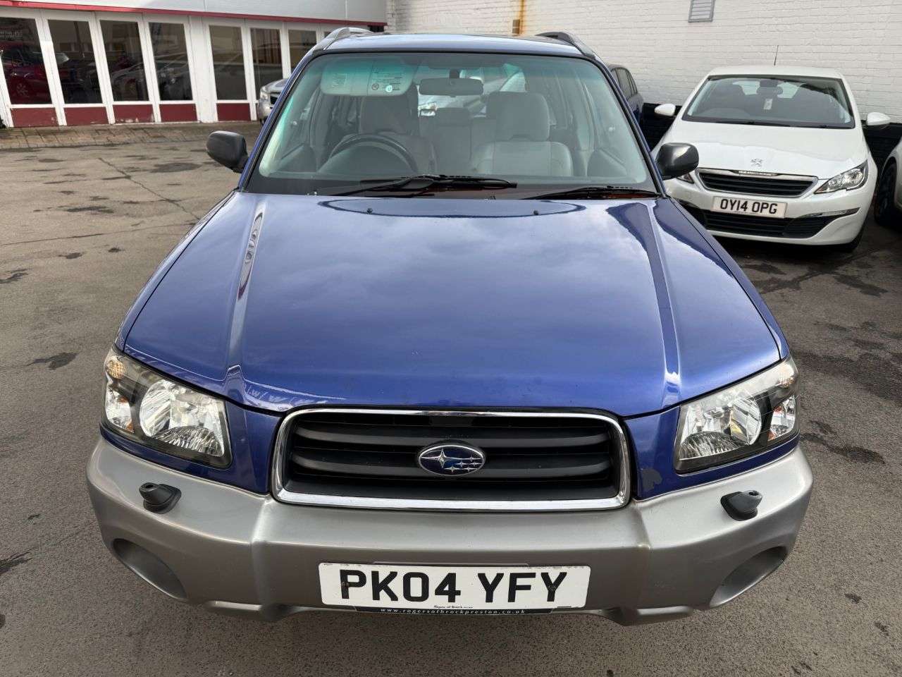 A 2004 SUBARU FORESTER 2.0 X SUV 5dr Petrol Manual (204 g/km, 123 bhp) FSH 15 Service Stamps MOT O A 2004 SUBARU FORESTER 2.0 X SUV 5dr Petrol Manual (204 g/km, 123 bhp) FSH 15 Service Stamps MOT O