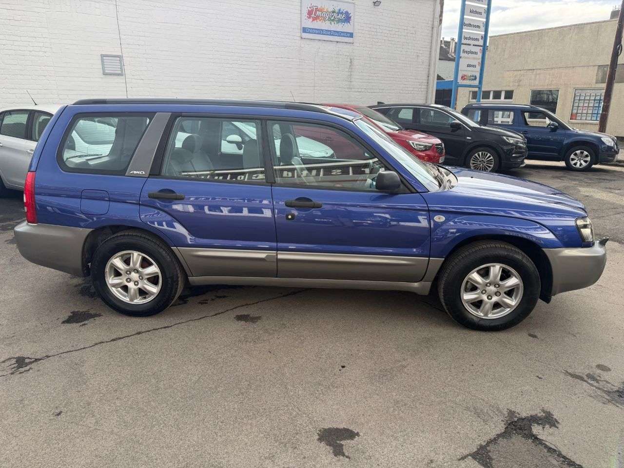 A 2004 SUBARU FORESTER 2.0 X SUV 5dr Petrol Manual (204 g/km, 123 bhp) FSH 15 Service Stamps MOT O A 2004 SUBARU FORESTER 2.0 X SUV 5dr Petrol Manual (204 g/km, 123 bhp) FSH 15 Service Stamps MOT O