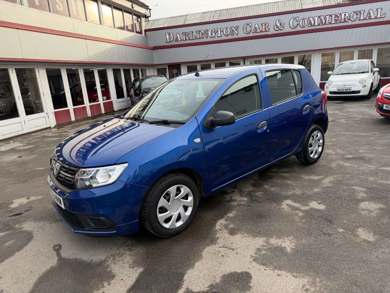A 2020 DACIA SANDERO 1.0 SCe Essential Hatchback 5dr Petrol Manual Euro 6 (75 ps) only 38,000 mi A 2020 DACIA SANDERO 1.0 SCe Essential Hatchback 5dr Petrol Manual Euro 6 (75 ps) only 38,000 mi