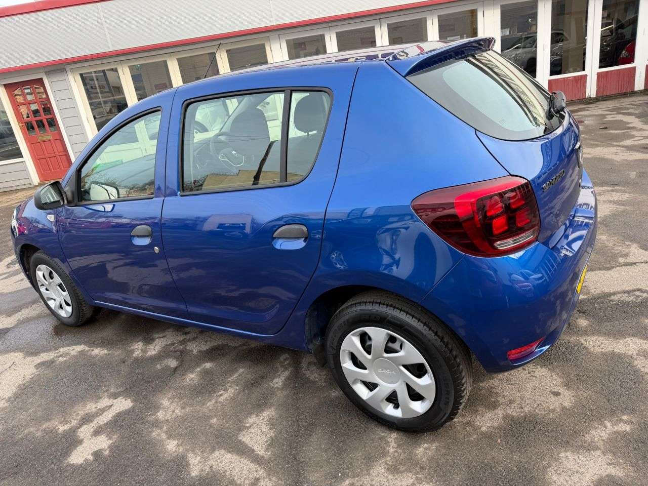 A 2020 DACIA SANDERO 1.0 SCe Essential Hatchback 5dr Petrol Manual Euro 6 (75 ps) only 38,000 mi A 2020 DACIA SANDERO 1.0 SCe Essential Hatchback 5dr Petrol Manual Euro 6 (75 ps) only 38,000 mi