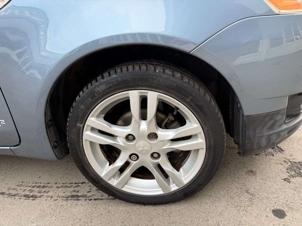 A 2010 MITSUBISHI COLT 1.3 CZ2 Hatchback 3dr Petrol Manual Euro 4 (94 ps) 1 Previous Owner Air Con A 2010 MITSUBISHI COLT 1.3 CZ2 Hatchback 3dr Petrol Manual Euro 4 (94 ps) 1 Previous Owner Air Con