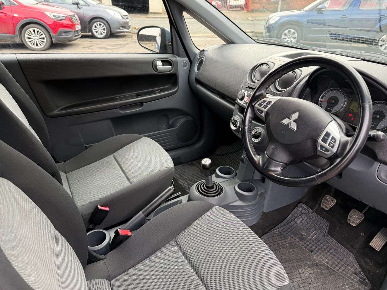 2010 MITSUBISHI COLT 2010 MITSUBISHI COLT