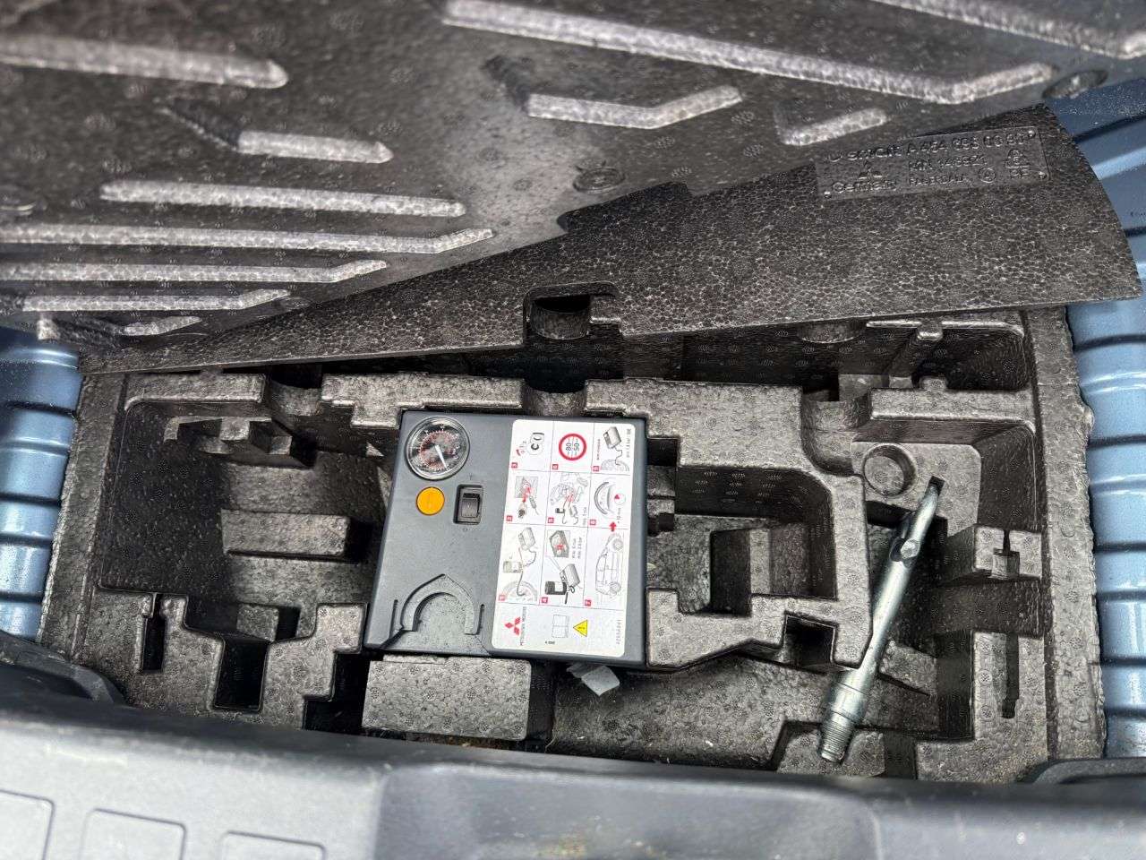 2010 MITSUBISHI COLT 2010 MITSUBISHI COLT