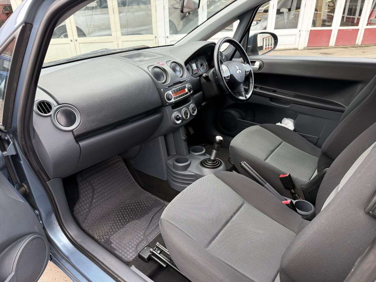 2010 MITSUBISHI COLT 2010 MITSUBISHI COLT