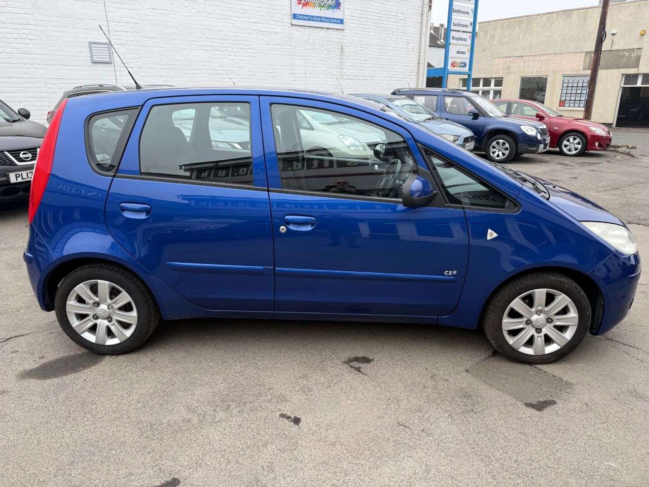 A 2008 MITSUBISHI COLT 1.5 DI-D CZ2 Hatchback 5dr Diesel Manual (126 g/km, 94 bhp) Service History A 2008 MITSUBISHI COLT 1.5 DI-D CZ2 Hatchback 5dr Diesel Manual (126 g/km, 94 bhp) Service History