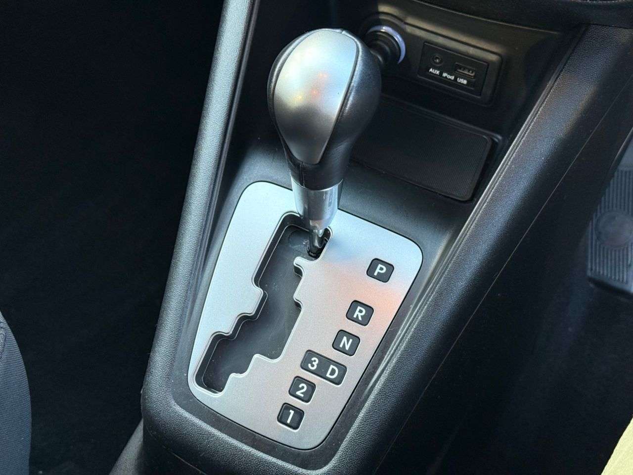 A 2011 HYUNDAI IX20 1.6 Active Hatchback 5dr Petrol Auto Euro 5 (123 bhp) Only 27,000 miles 6 s A 2011 HYUNDAI IX20 1.6 Active Hatchback 5dr Petrol Auto Euro 5 (123 bhp) Only 27,000 miles 6 s