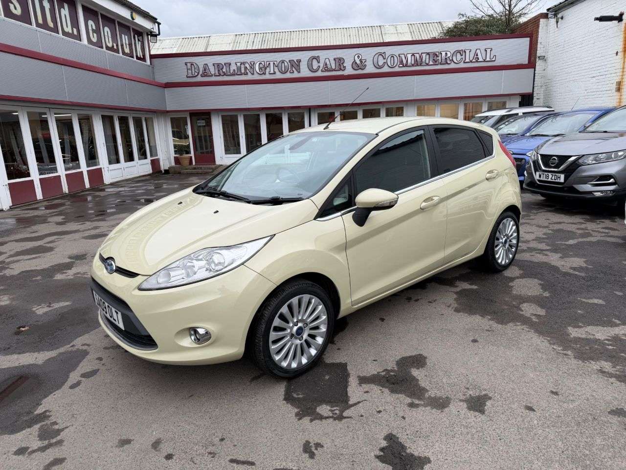 A 2009 FORD FIESTA 1.4 Titanium Hatchback 5dr Petrol Automatic (154 g/km, 94 bhp) 7 service st A 2009 FORD FIESTA 1.4 Titanium Hatchback 5dr Petrol Automatic (154 g/km, 94 bhp) 7 service st