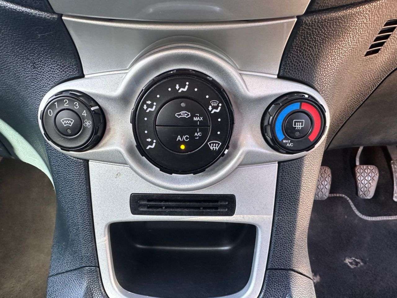 2012 FORD FIESTA 2012 FORD FIESTA