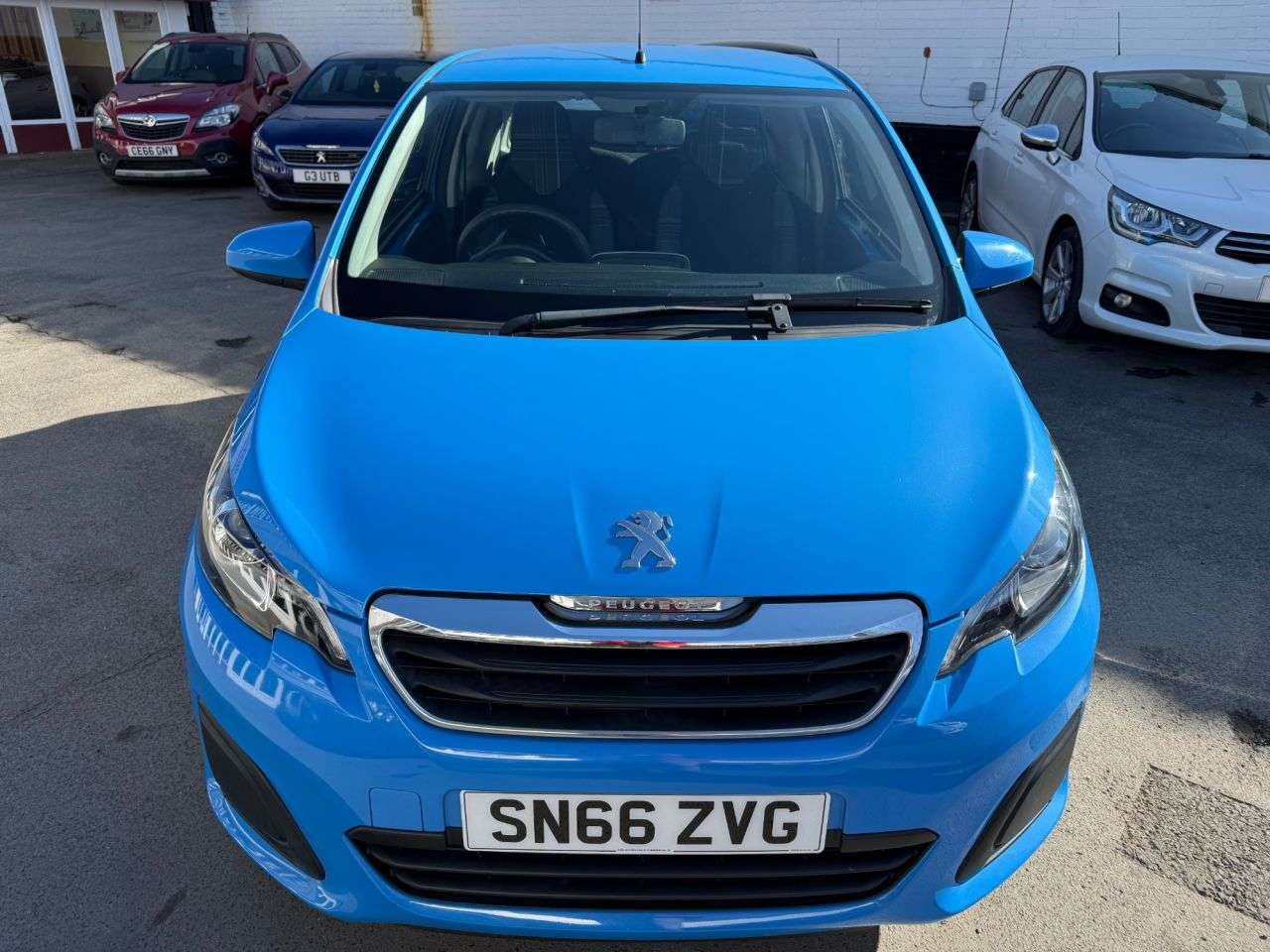 A 2016 PEUGEOT 108 1.0 Active Hatchback 3dr Petrol Manual Euro 6 (68 ps) only 31,000 miles 4 s A 2016 PEUGEOT 108 1.0 Active Hatchback 3dr Petrol Manual Euro 6 (68 ps) only 31,000 miles 4 s
