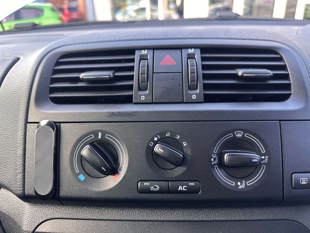 2012 SKODA ROOMSTER 2012 SKODA ROOMSTER