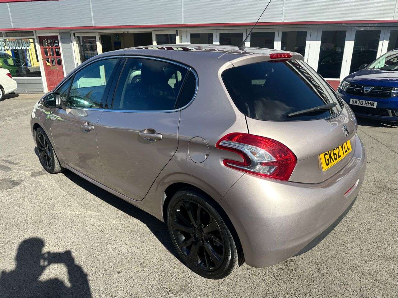 A 2012 PEUGEOT 208 1.6 e-HDi Feline Hatchback 5dr Diesel Manual Euro 5 (s/s) (115 ps) only 46, A 2012 PEUGEOT 208 1.6 e-HDi Feline Hatchback 5dr Diesel Manual Euro 5 (s/s) (115 ps) only 46,