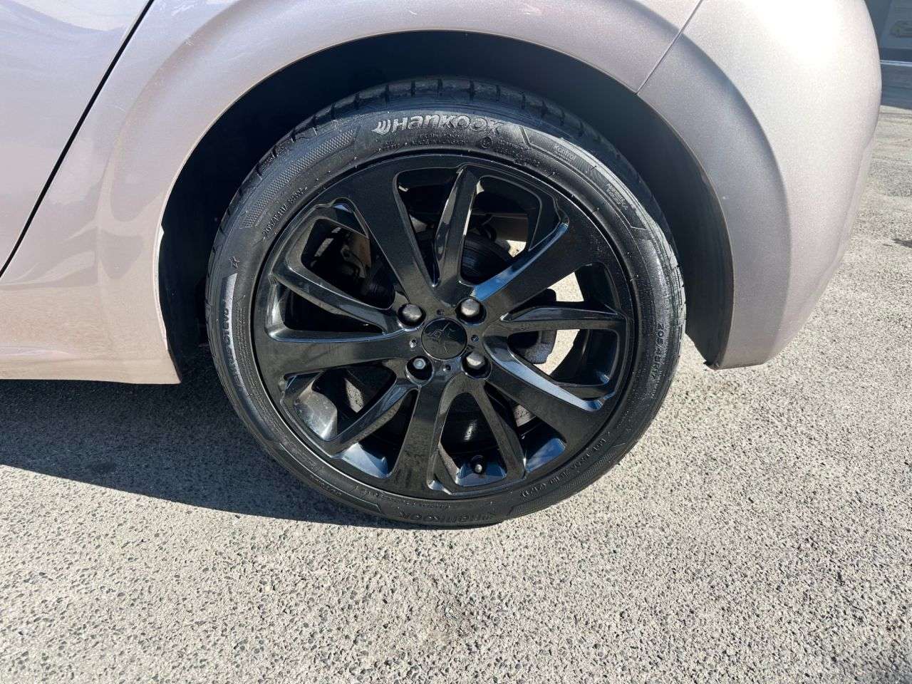 2012 PEUGEOT 208 2012 PEUGEOT 208