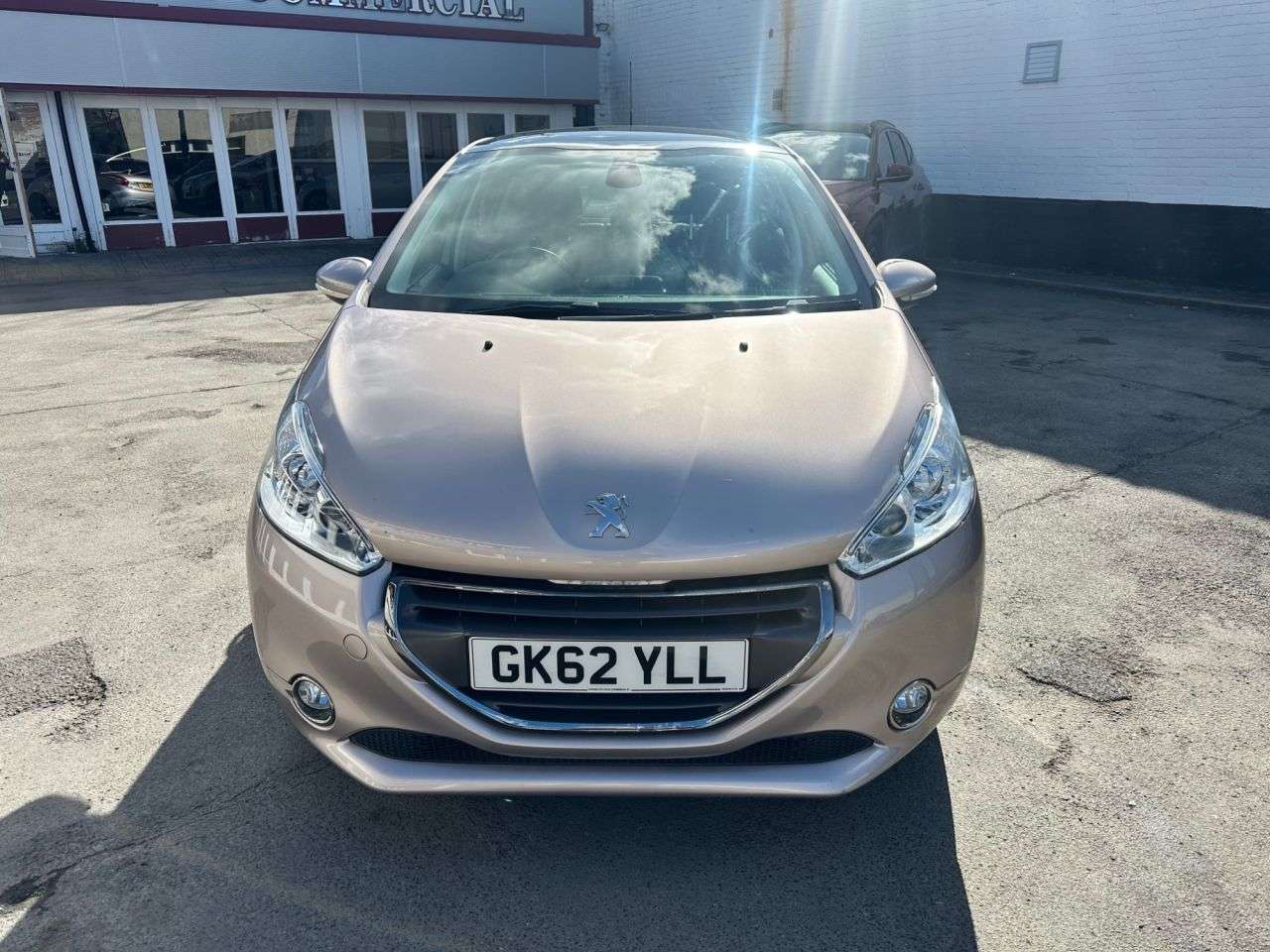 2012 PEUGEOT 208 2012 PEUGEOT 208