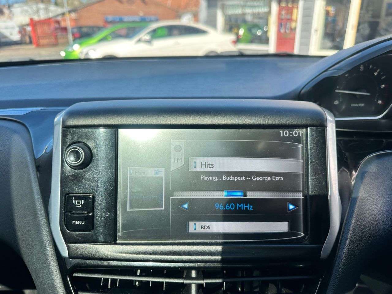 2012 PEUGEOT 208 2012 PEUGEOT 208