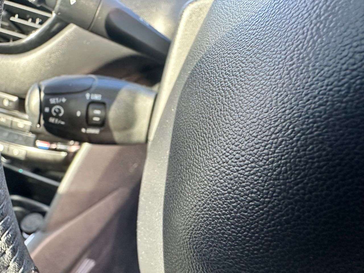 2012 PEUGEOT 208 2012 PEUGEOT 208